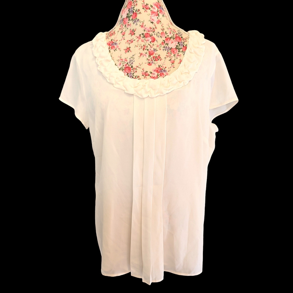 Jones New York chiffon cap-sleeve blouse
